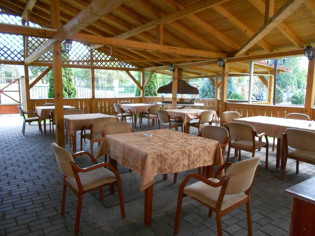 Hotel Seni Studium Budapest Bagian luar foto